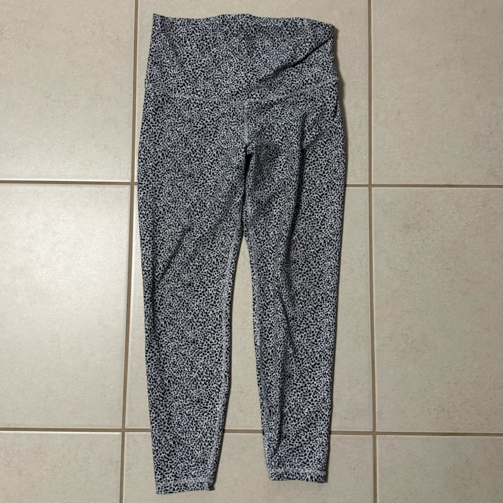Old Navy Black and White Patterned Leggings
